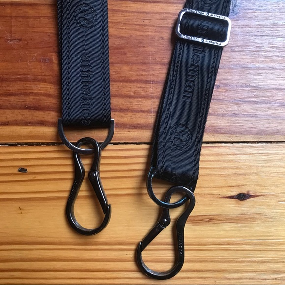 Lululemon Athletica Black Athletic Gym Bag, EUC, 22” - Picture 7 of 16